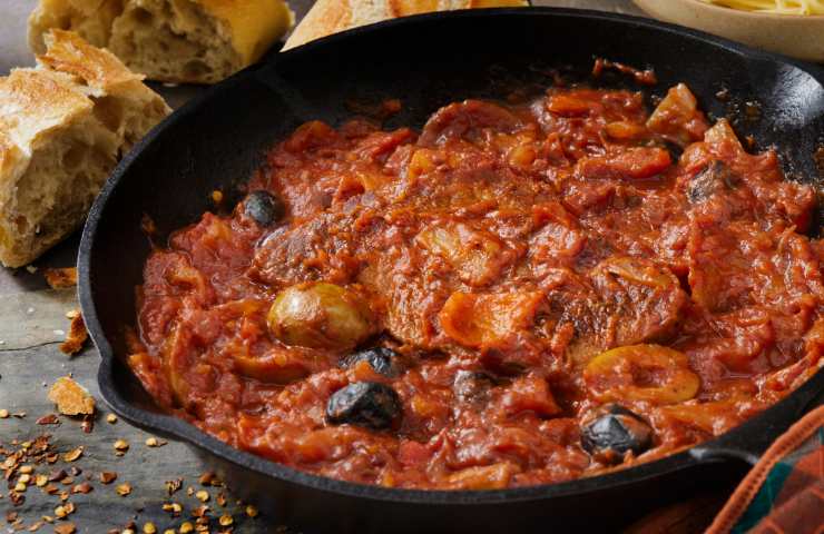 carne al sugo in padella