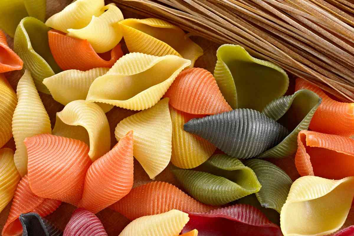 Pasta colorata