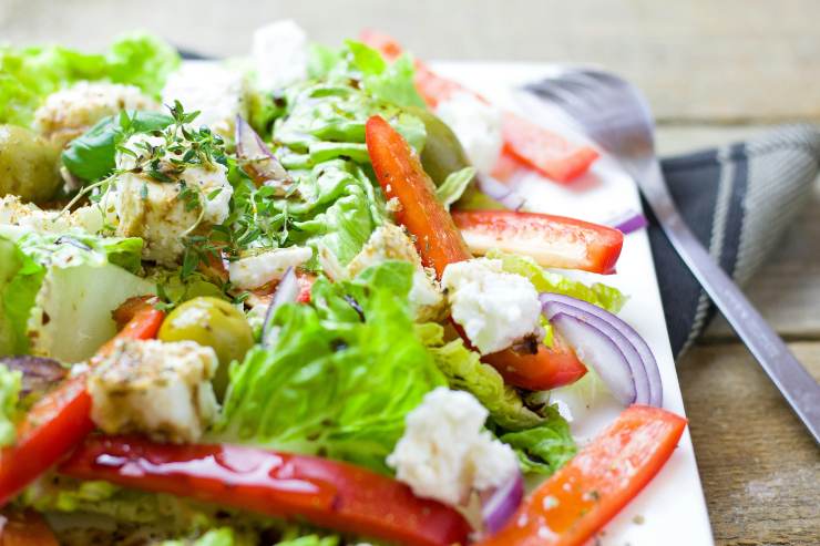 insalata con il tofu