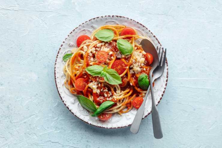 spaghetti con pomodorini